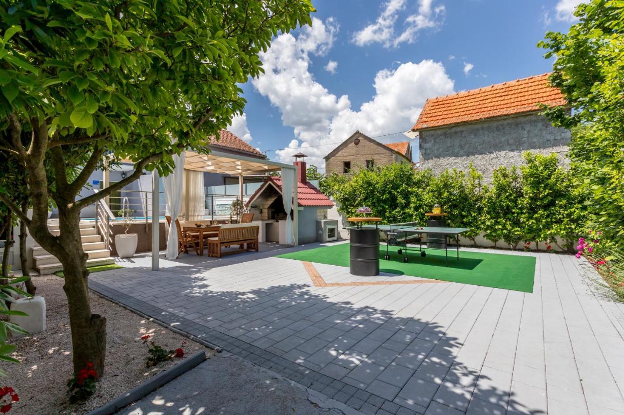 Holiday House Mala Sinj Εξωτερικό φωτογραφία