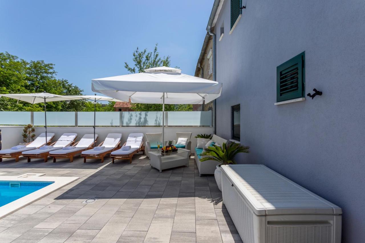 Holiday House Mala Sinj Εξωτερικό φωτογραφία