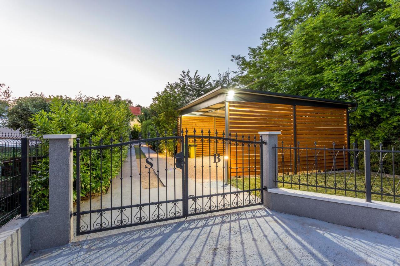 Holiday House Mala Sinj Εξωτερικό φωτογραφία